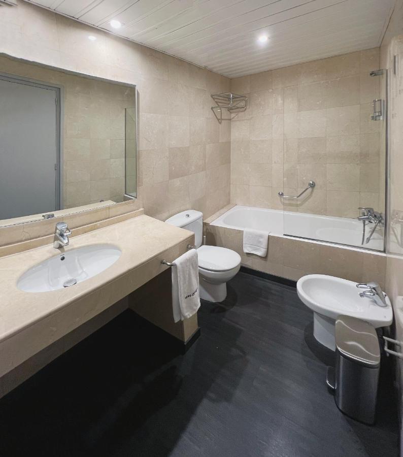 Stay U-Nique Apartments Beltran I Rozpide Barcelona Bagian luar foto